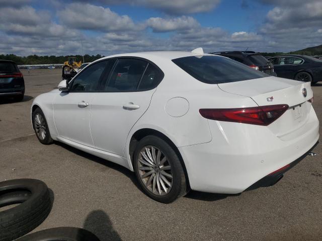 ZARFANAN1N7660129 - 2022 ALFA ROMEO GIULIA WHITE photo 2
