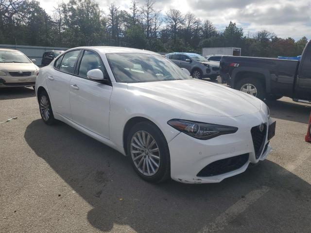ZARFANAN1N7660129 - 2022 ALFA ROMEO GIULIA WHITE photo 4