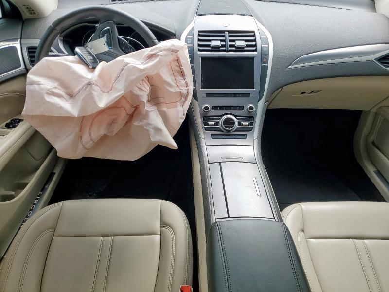 3LN6L5A90LR622917 - 2020 LINCOLN MKZ WHITE photo 8