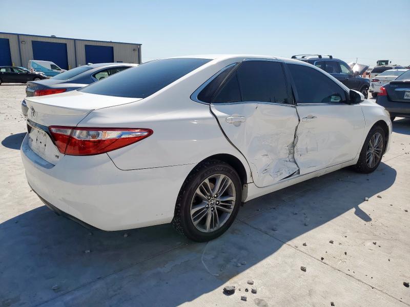 4T1BF1FK4GU168387 - 2016 TOYOTA CAMRY LE 白色 照片 3