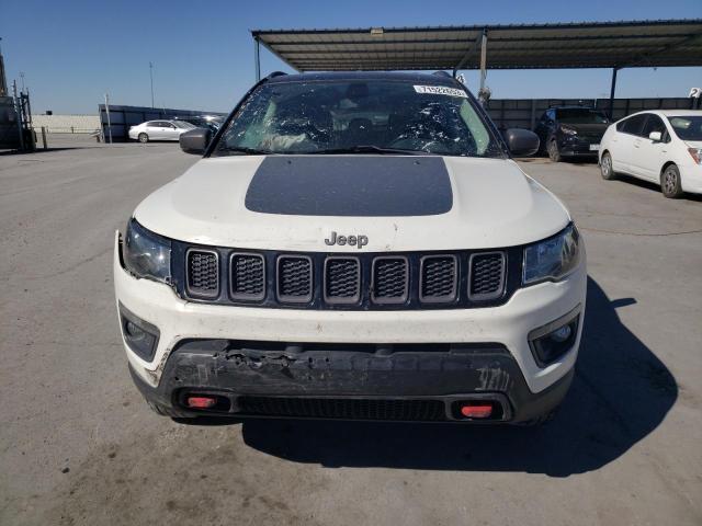 3C4NJDDB3KT660481 - 2019 JEEP COMPASS TRAILHAWK WHITE photo 5