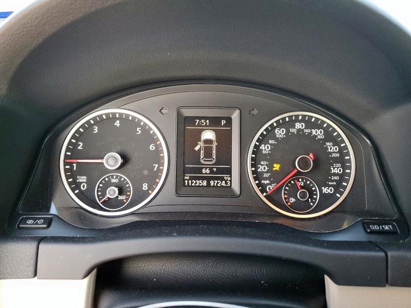 WVGAV7AX8HK001595 - 2017 VOLKSWAGEN TIGUAN S WHITE photo 9