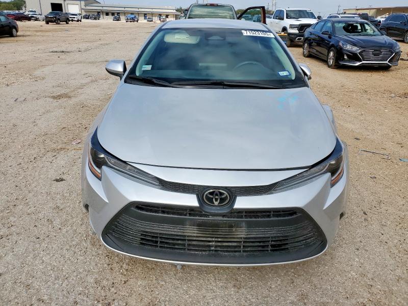 5YFB4MDE2RP081418 - 2024 TOYOTA COROLLA LE ნაცრისფერი ფოტო 5