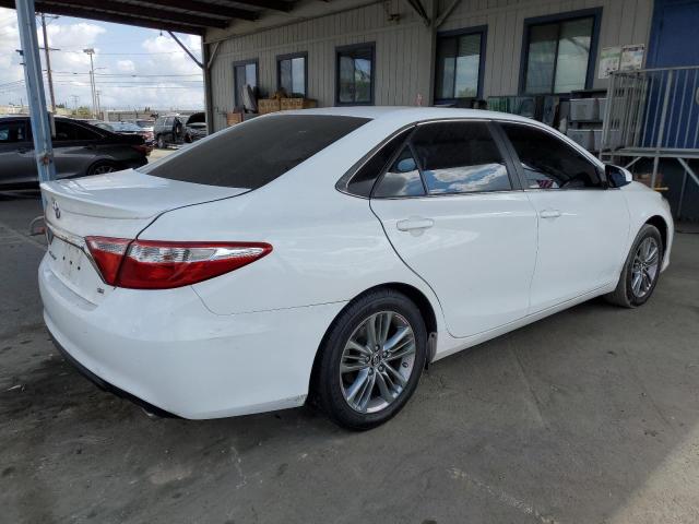 4T1BF1FK6GU234423 - 2016 TOYOTA CAMRY LE WHITE photo 3
