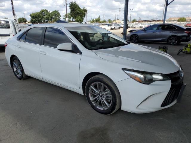 4T1BF1FK6GU234423 - 2016 TOYOTA CAMRY LE WHITE photo 4