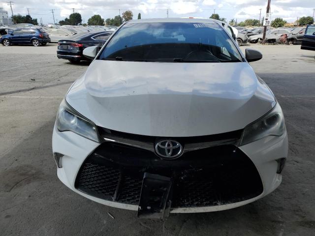 4T1BF1FK6GU234423 - 2016 TOYOTA CAMRY LE WHITE photo 5