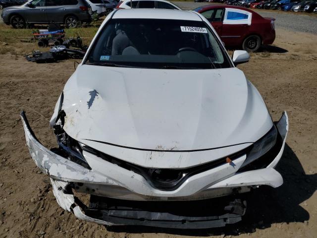 4T1C31AK9LU524587 - 2020 TOYOTA CAMRY LE WHITE photo 5
