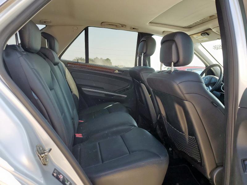 4JGBB8GB0BA685487 - 2011 MERCEDES-BENZ ML 350 4MATIC SILVER photo 11