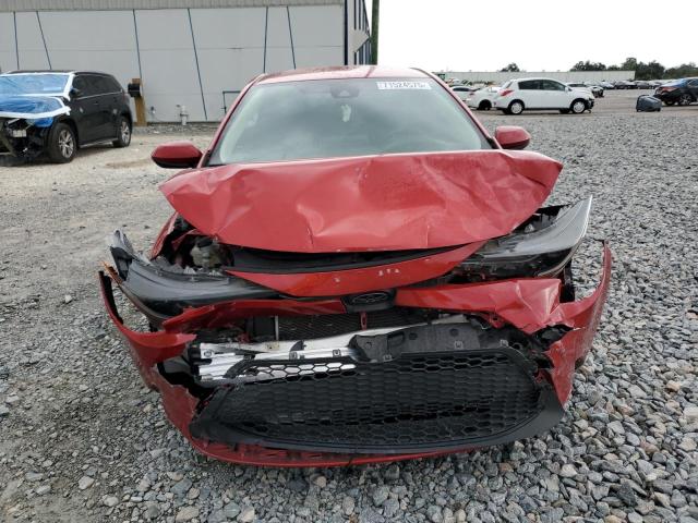 JTDEPRAE5LJ090521 - 2020 TOYOTA COROLLA LE RED photo 5