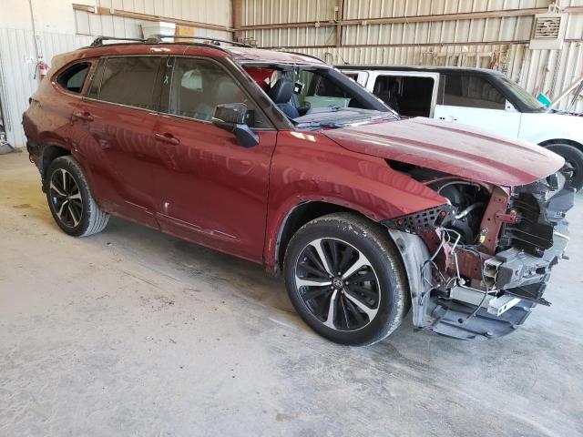 5TDLZRAH8NS131371 - 2022 TOYOTA HIGHLANDER XSE RED photo 4