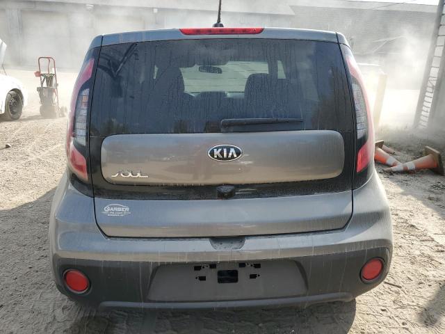 KNDJN2A20J7574818 - 2018 KIA SOUL CHARCOAL photo 6