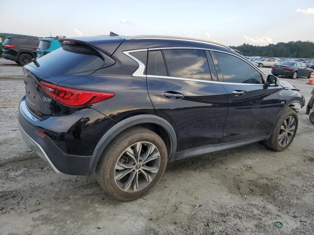 SJKCH5CR5HA039103 - 2017 INFINITI QX30 BASE أسود صورة 3