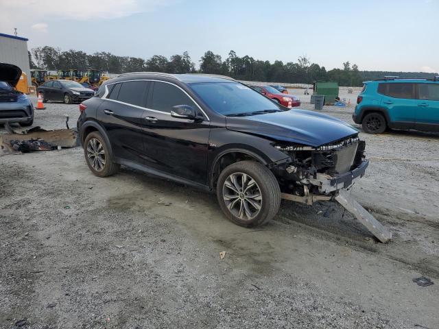 SJKCH5CR5HA039103 - 2017 INFINITI QX30 BASE أسود صورة 4