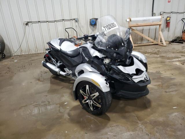 2BXJAWA128V001851 - 2008 CAN-AM SPYDER ROA RS TWO TONE photo 1