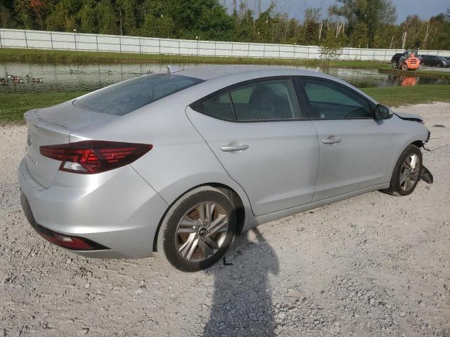 5NPD84LF7LH518549 - 2020 HYUNDAI ELANTRA SEL SILVER photo 3