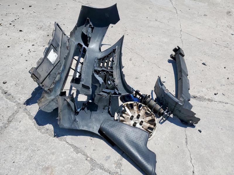 3N1CN7AP4KL866246 - 2019 NISSAN VERSA S 蓝色 照片 12