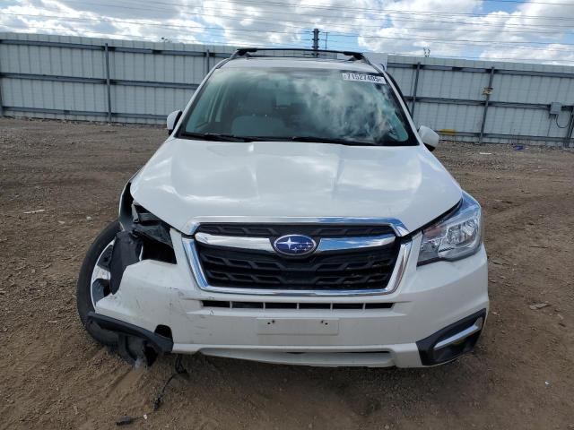 JF2SJAGCXJH557160 - 2018 SUBARU FORESTER 2.5I PREMIUM Білий фото 5