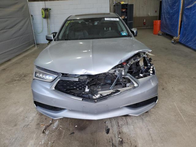 19UUB1F3XJA011586 - 2018 ACURA TLX SILVER photo 5