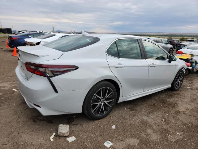 4T1G31AK2RU061802 - 2024 TOYOTA CAMRY SE NIGHT SHADE WHITE photo 3