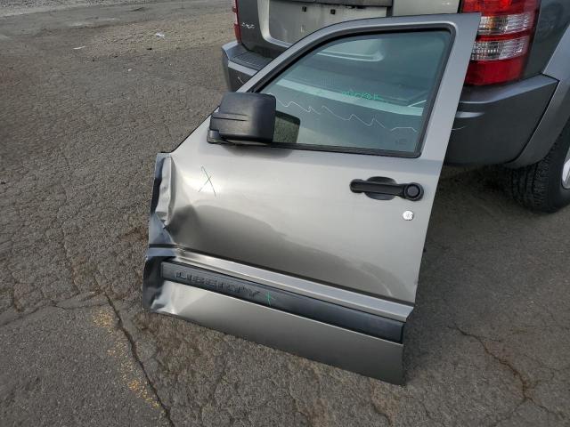 1C4PJMAK7CW157299 - 2012 JEEP LIBERTY SPORT 灰色 照片 12