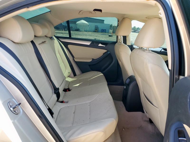 3VWD07AJ0EM209130 - 2014 VOLKSWAGEN JETTA SE CREAM photo 10