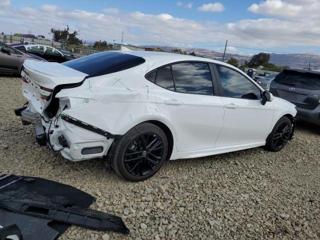 4T1DAACK8SU600824 - 2025 TOYOTA CAMRY XSE WHITE photo 3