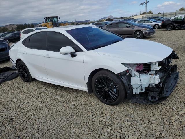 4T1DAACK8SU600824 - 2025 TOYOTA CAMRY XSE WHITE photo 4