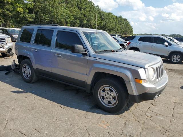 1C4NJPBA5FD102753 - 2015 JEEP PATRIOT SPORT GRAY photo 4