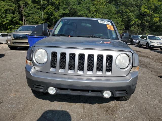 1C4NJPBA5FD102753 - 2015 JEEP PATRIOT SPORT GRAY photo 5