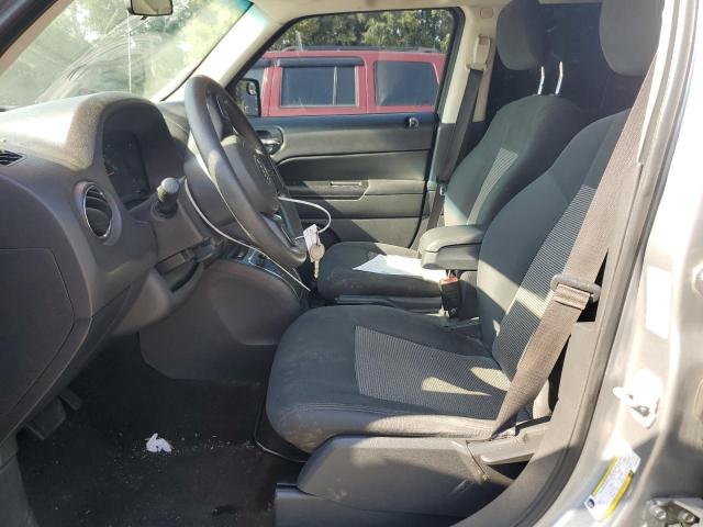 1C4NJPBA5FD102753 - 2015 JEEP PATRIOT SPORT GRAY photo 7