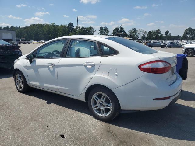 3FADP4BJ3KM104482 - 2019 FORD FIESTA SE 白色 照片 2