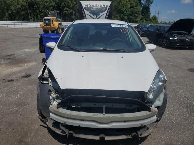 3FADP4BJ3KM104482 - 2019 FORD FIESTA SE 白色 照片 5