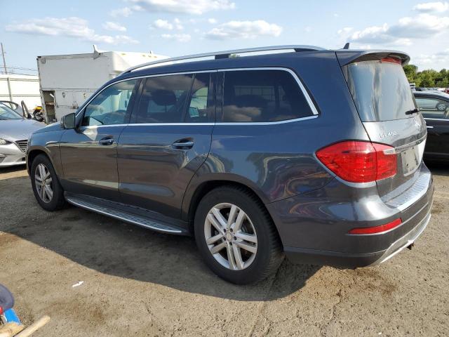 4JGDF6EE7FA581891 - 2015 MERCEDES-BENZ GL 450 4MATIC BLUE photo 2