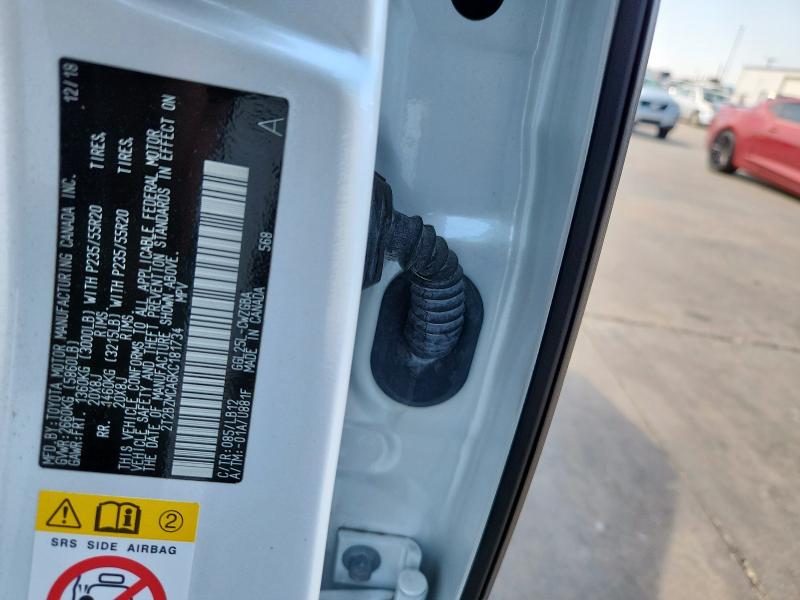 2T2BZMCA6KC181734 - 2019 LEXUS RX 350 BASE 白色 照片 13