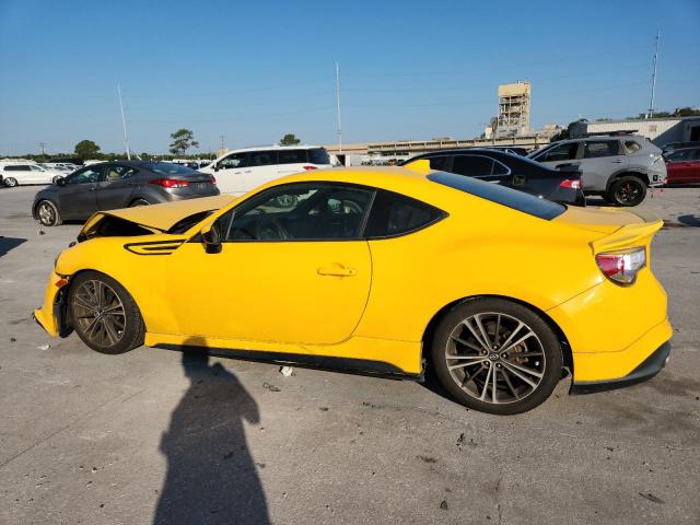 JF1ZNAA13F9704676 - 2015 TOYOTA SCION FR-S ყვითელი ფოტო 2