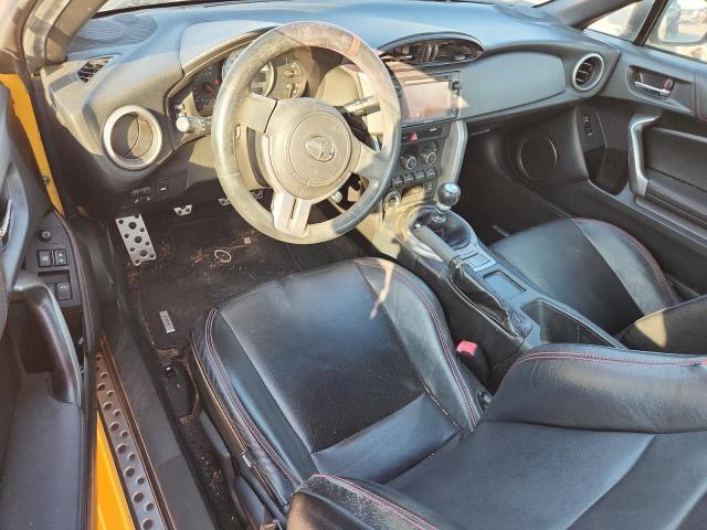 JF1ZNAA13F9704676 - 2015 TOYOTA SCION FR-S ყვითელი ფოტო 8