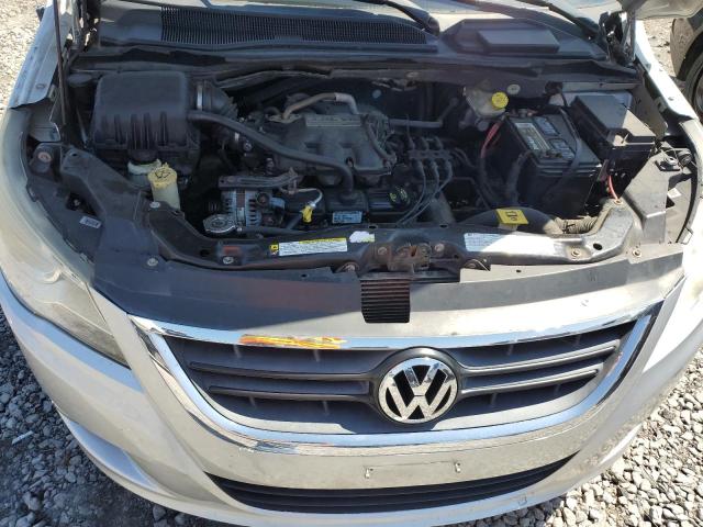 2V8HW44159R575178 - 2009 VOLKSWAGEN ROUTAN S SILVER photo 12