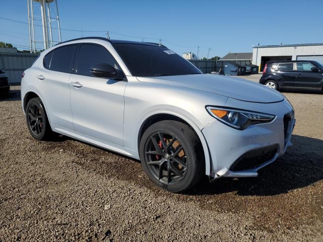 ZASPAKBN7L7C98582 - 2020 ALFA ROMEO STELVIO TI GRAY photo 4