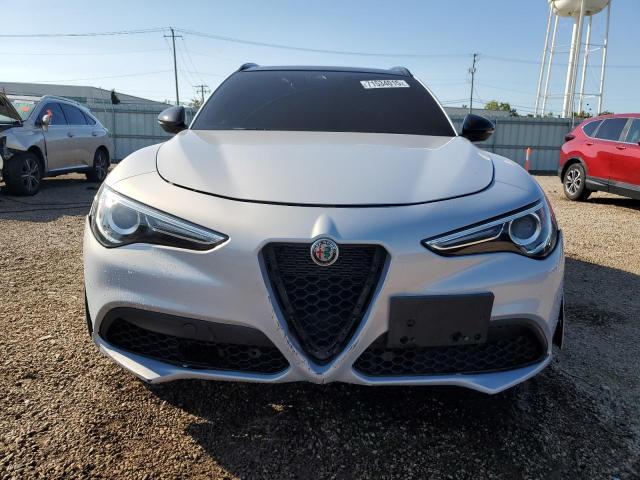 ZASPAKBN7L7C98582 - 2020 ALFA ROMEO STELVIO TI GRAY photo 5