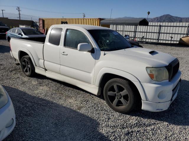 5TETU22N47Z416164 - 2007 TOYOTA TACOMA X-RUNNER ACCESS CAB WHITE photo 4