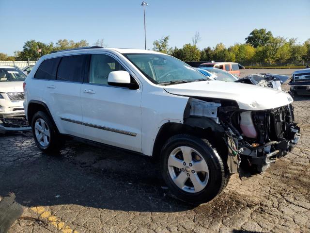 1C4RJFAG6DC542310 - 2013 JEEP GRAND CHER LAREDO WHITE photo 4