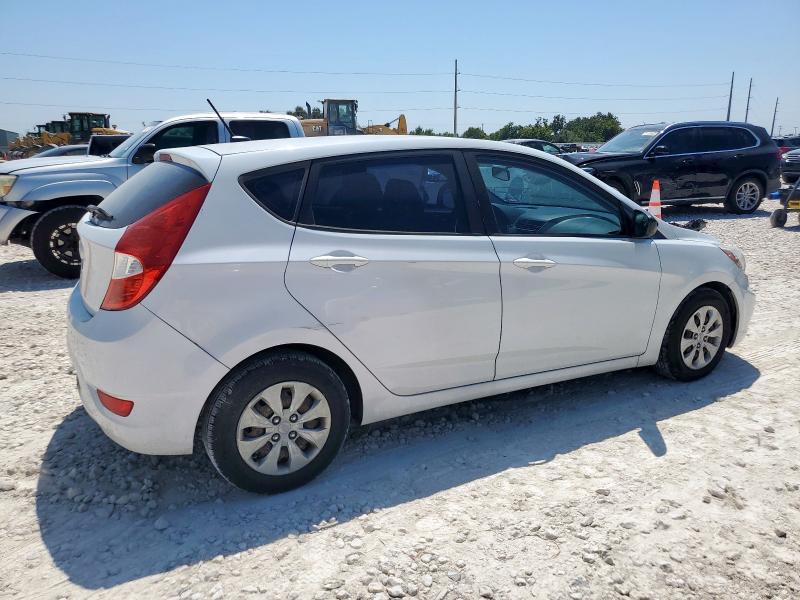 KMHCT5AE4HU359668 - 2017 HYUNDAI ACCENT SE 白色 照片 3