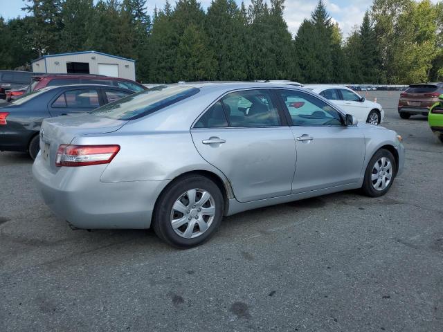4T4BF3EK9BR114689 - 2011 TOYOTA CAMRY BASE SILVER photo 3
