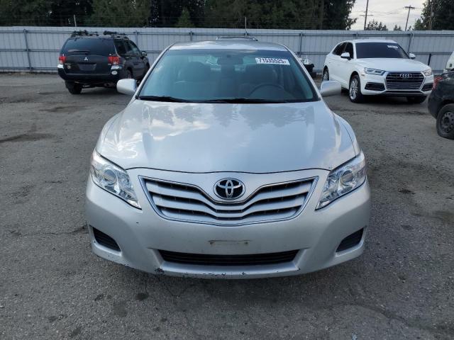 4T4BF3EK9BR114689 - 2011 TOYOTA CAMRY BASE SILVER photo 5