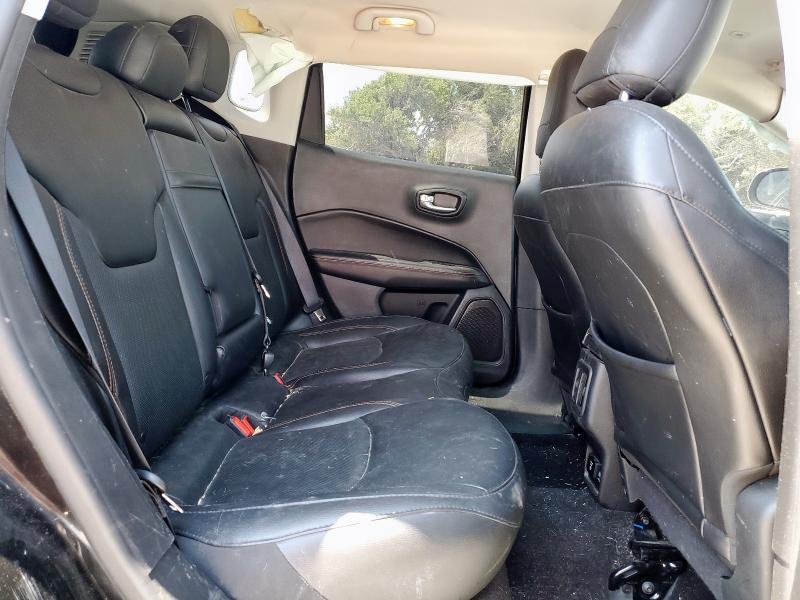 3C4NJDCB7KT796078 - 2019 JEEP COMPASS LIMITED أسود صورة 10