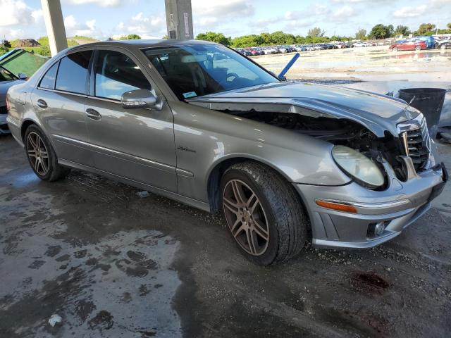 WDBUF90X87X213554 - 2007 MERCEDES-BENZ E 550 4MATIC SILVER photo 4