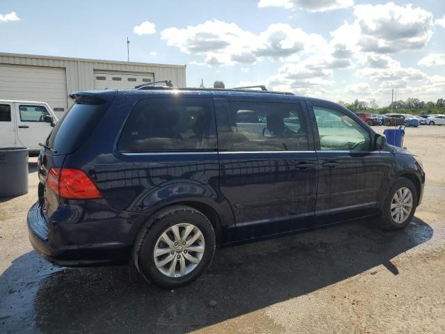 2C4RVABG4DR725055 - 2013 VOLKSWAGEN ROUTAN SE BLUE photo 3