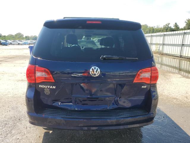 2C4RVABG4DR725055 - 2013 VOLKSWAGEN ROUTAN SE BLUE photo 6