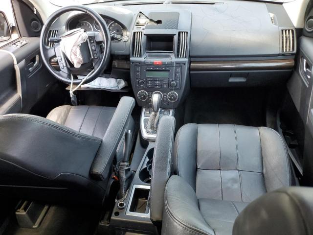 SALFR2BNXBH244014 - 2011 LAND ROVER LR2 HSE BLACK photo 8