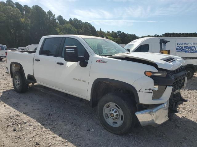 1GC1YLE77PF168259 - 2023 CHEVROLET SILVERADO K2500 HEAVY DUTY WHITE photo 4